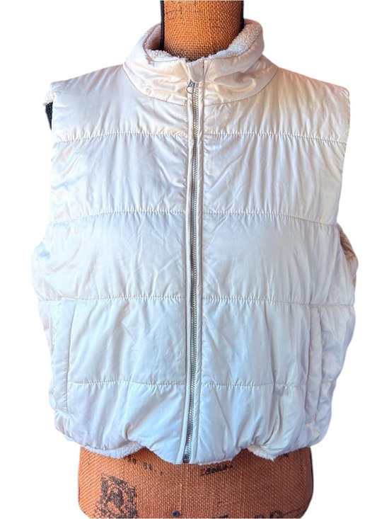tek gear Jackets & Blazers - tek gear off white reversible quilted puffer vest Women’s size large | hh